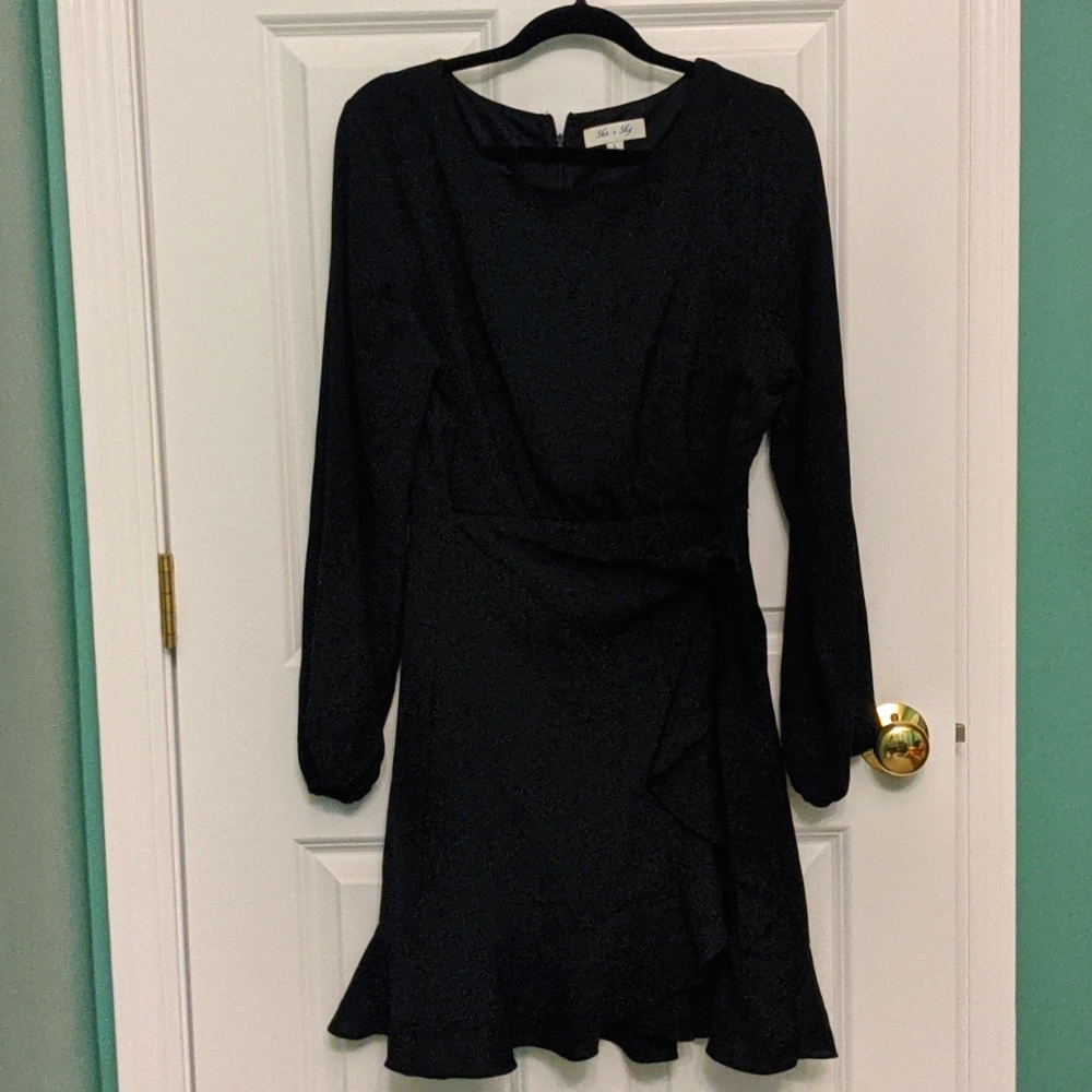 Black dress from She and Sky Size Large‎
